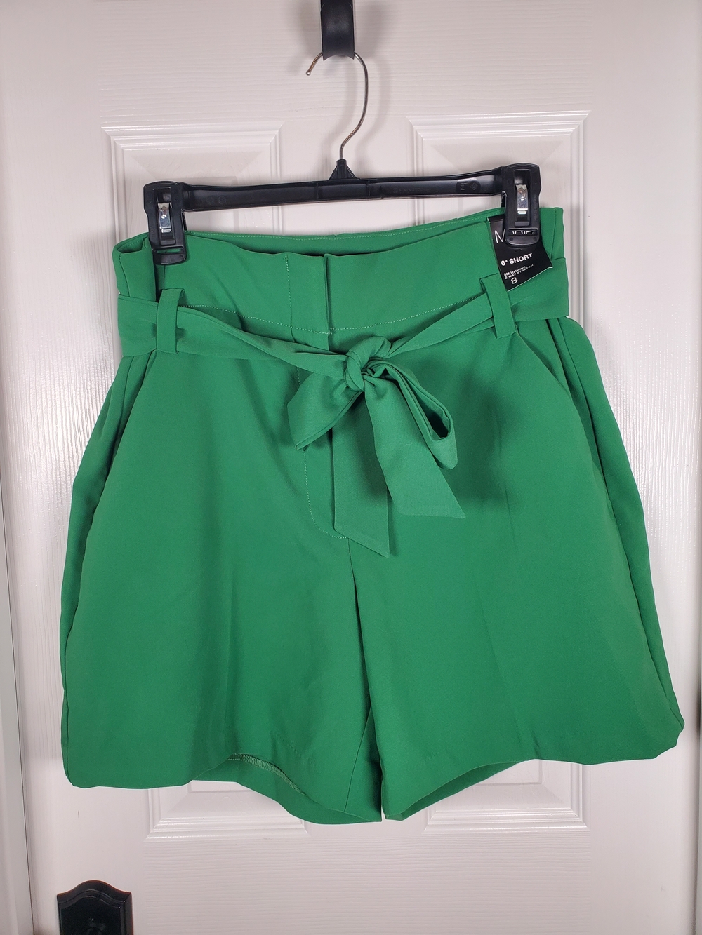 NWT NY&Co Maddie Smoothing Two-Way Stretch Shorts Size 8